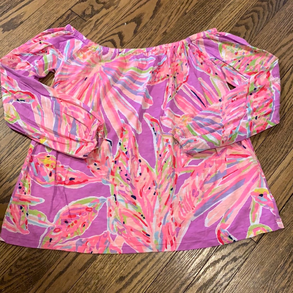 Gorgeous Lily Pulitzer top!
